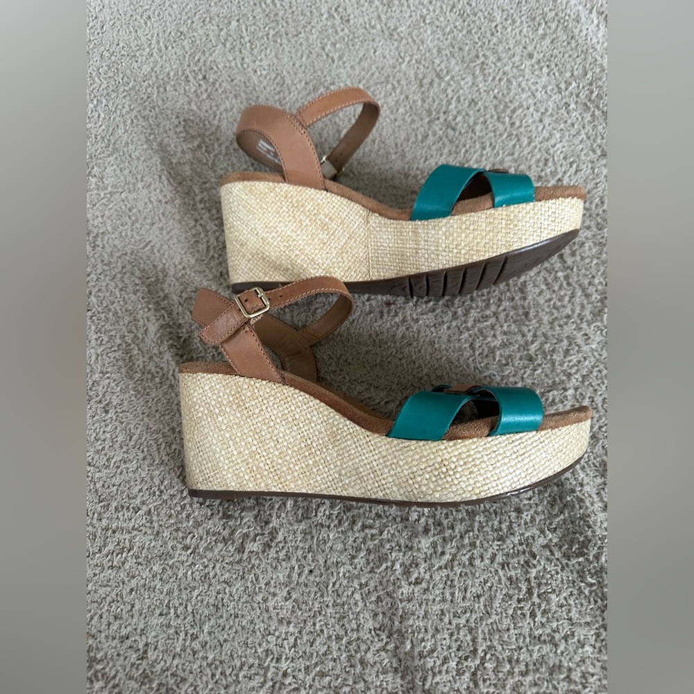 Clarks Artisan boho Teal Blue Leather Strappy Wedge Sandals 9M EUC - Picture 4 of 10